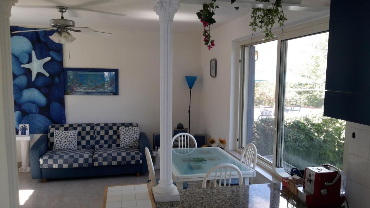 La Marina Gardens Beach 斯考里 外观 照片